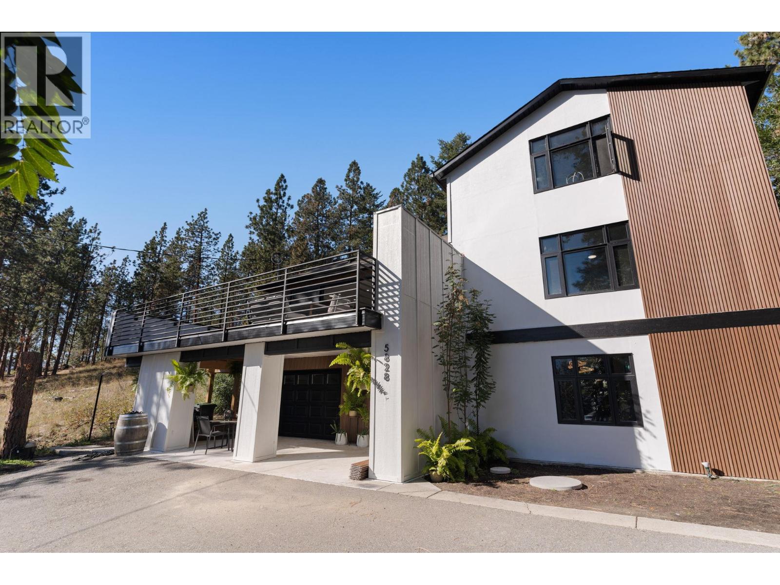 5828 Brown Place - 1