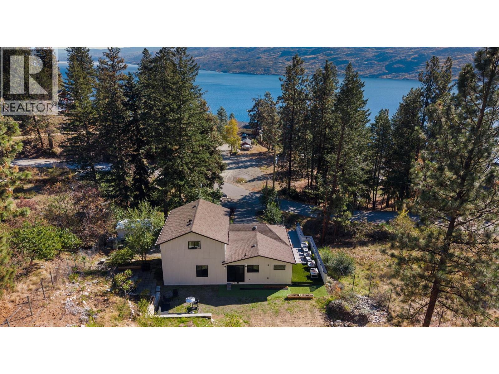 5828 Brown Place, Peachland