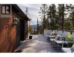 5828 Brown Place, Peachland, BC V1Y4J1 Photo 14