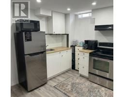 141 Gail Parks Crescent, Newmarket, ON L3X3C1 Photo 6