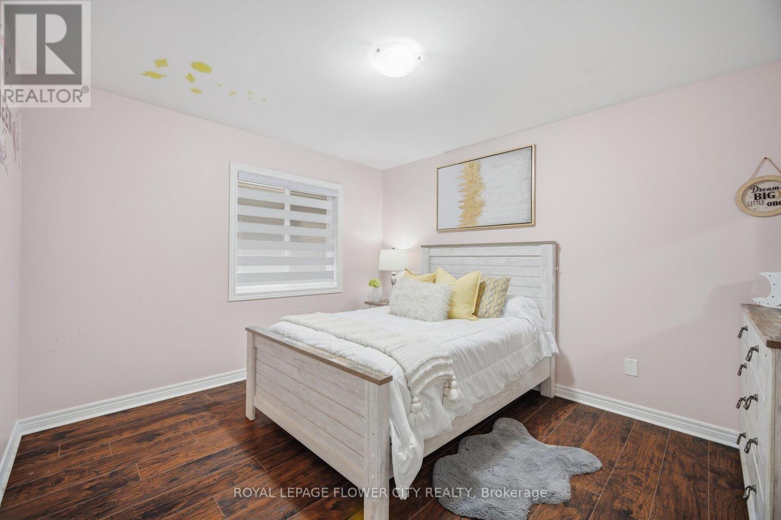 39 HADFIELD CIRCLE - Image 30