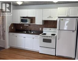 A & B-5375 Earl Street, Texada Island, BC V0N3K0 Photo 11