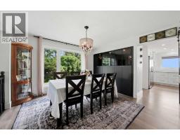 Living room - 19, 26534 Township Road 384, Rural Red Deer County, AB T4E1A1 Photo 8
