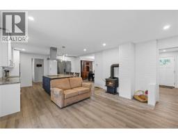 1350 Greenwood Way, French Creek, BC V9P1X1 Photo 22