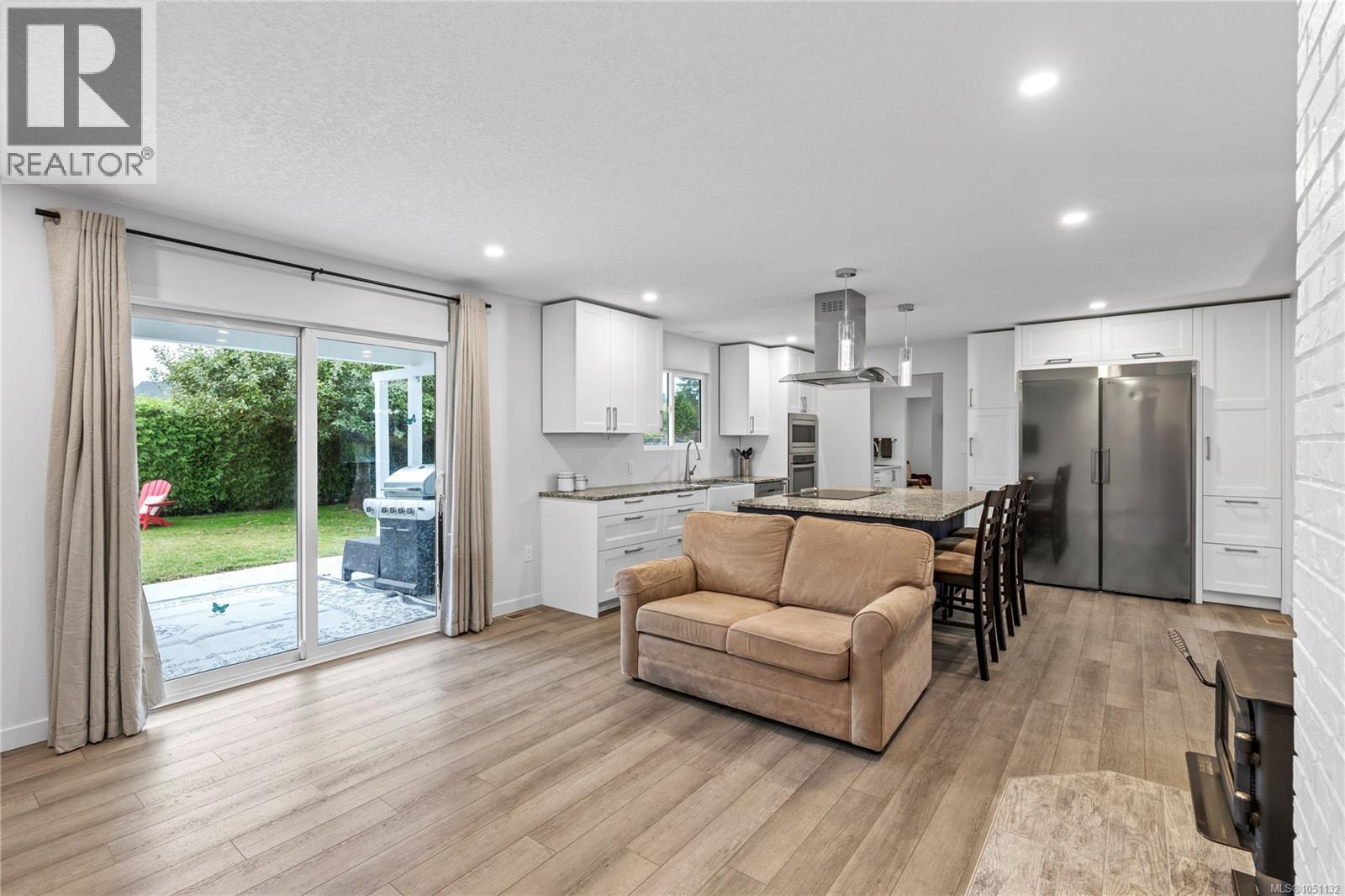 1350 Greenwood Way - 23