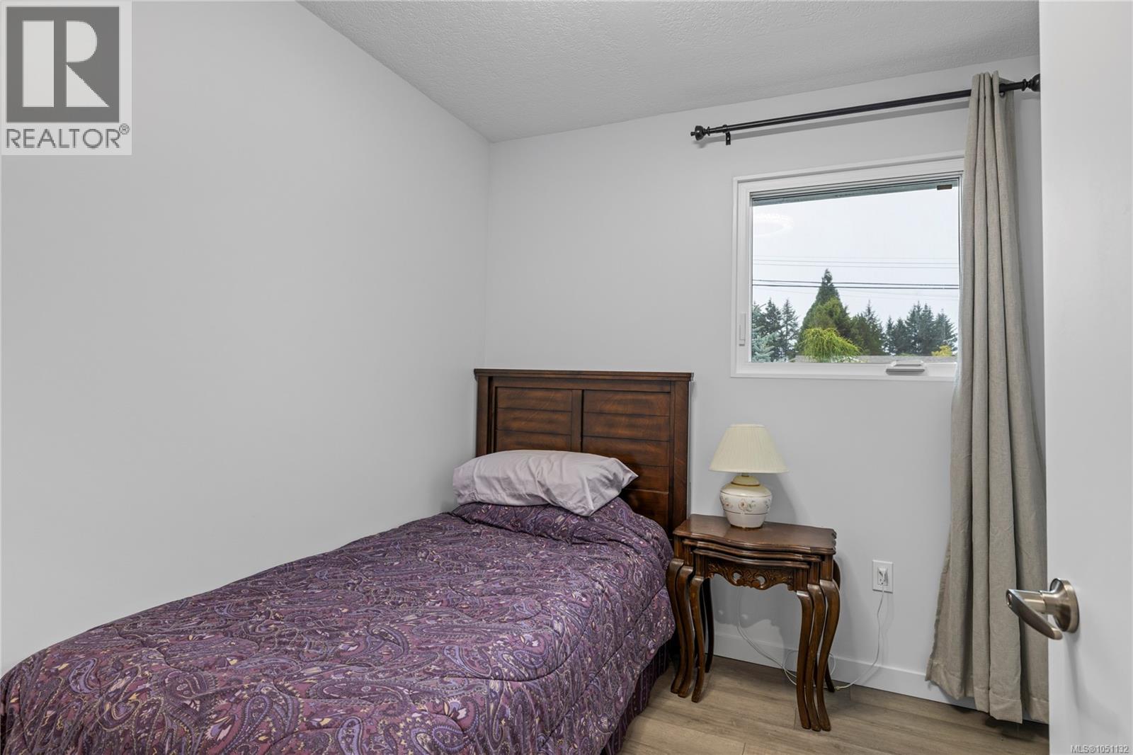 1350 Greenwood Way - 33