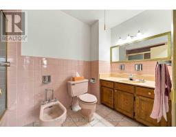37 Wilmont Drive, Toronto, ON M3N1N5 Photo 16