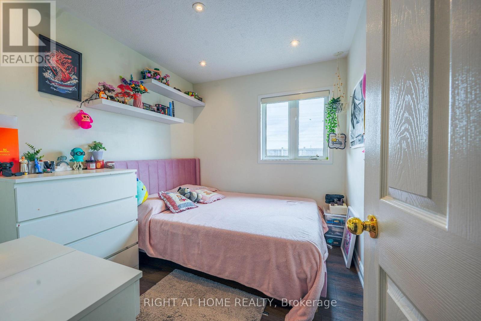 3881 PARTITION ROAD - 32