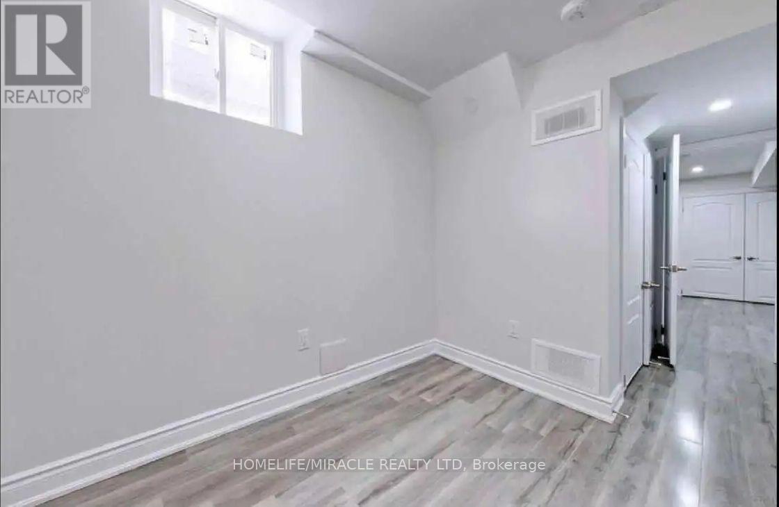 Photo of 131 Major William Sharpe Drive