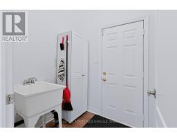 2254 Dunforest Crescent, Oakville, ON L6M4X3 Photo 26