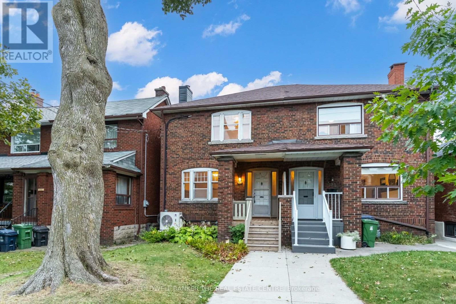 134 Harvie Avenue, Toronto, ON photo 2