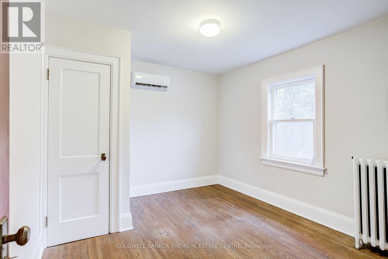 134 HARVIE AVENUE - 22