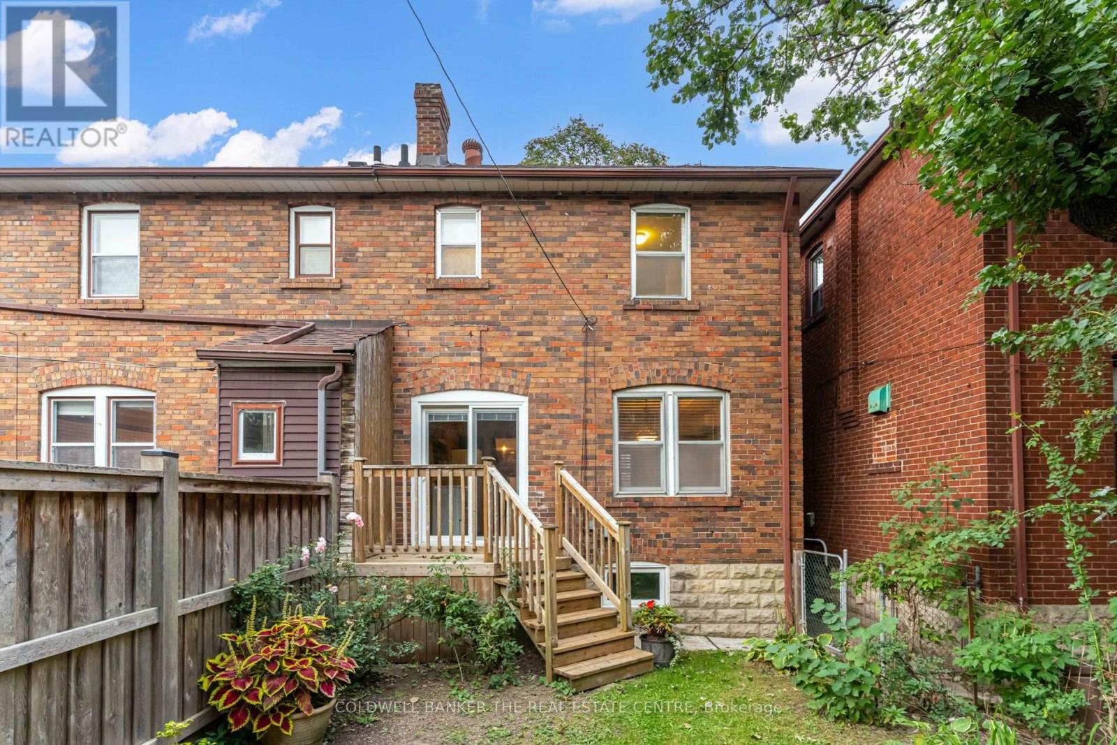 134 HARVIE AVENUE - 26