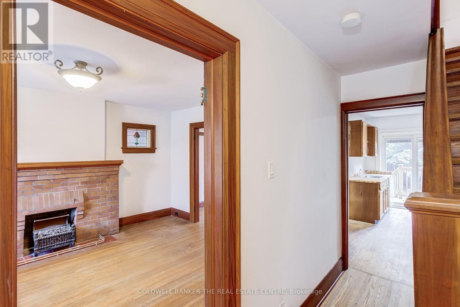 134 Harvie Avenue, Toronto, ON photo 6