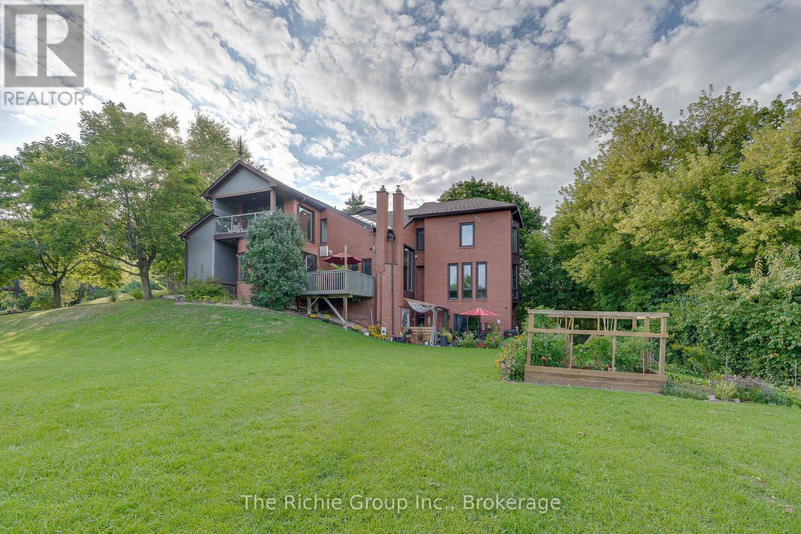21 Bartley Drive, Caledon, ON photo 14