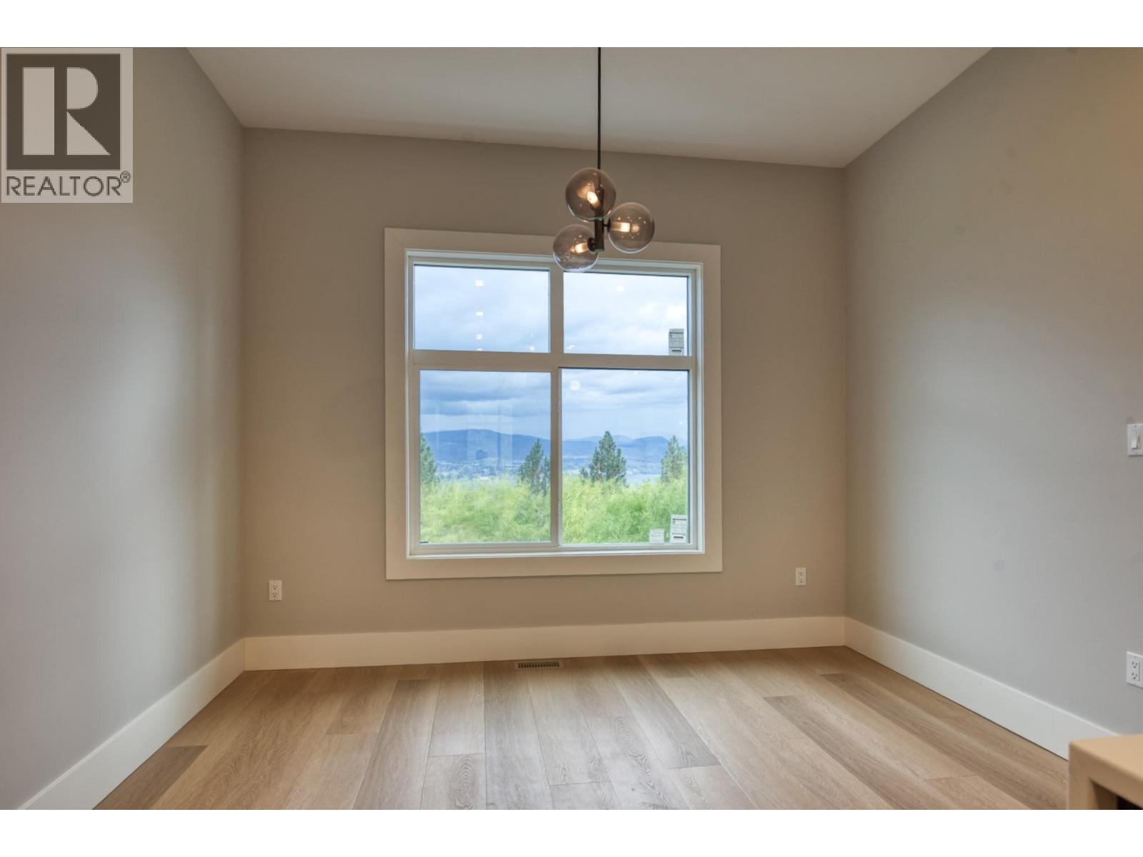2835 Outlook Way, Naramata