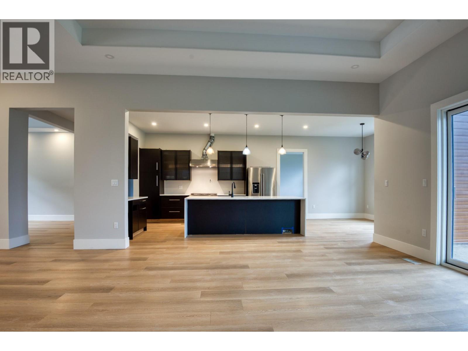 2835 Outlook Way, Naramata