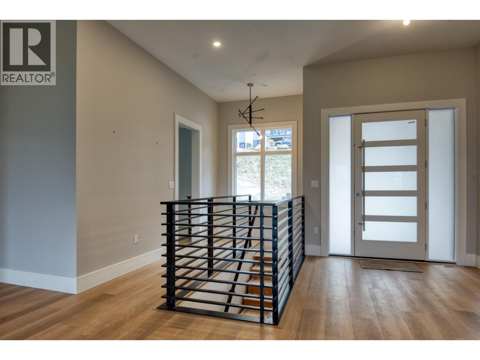 2835 Outlook Way, Naramata