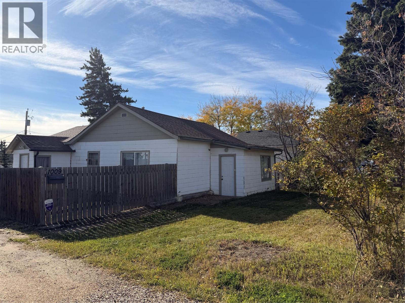 1009 95 Avenue - 1