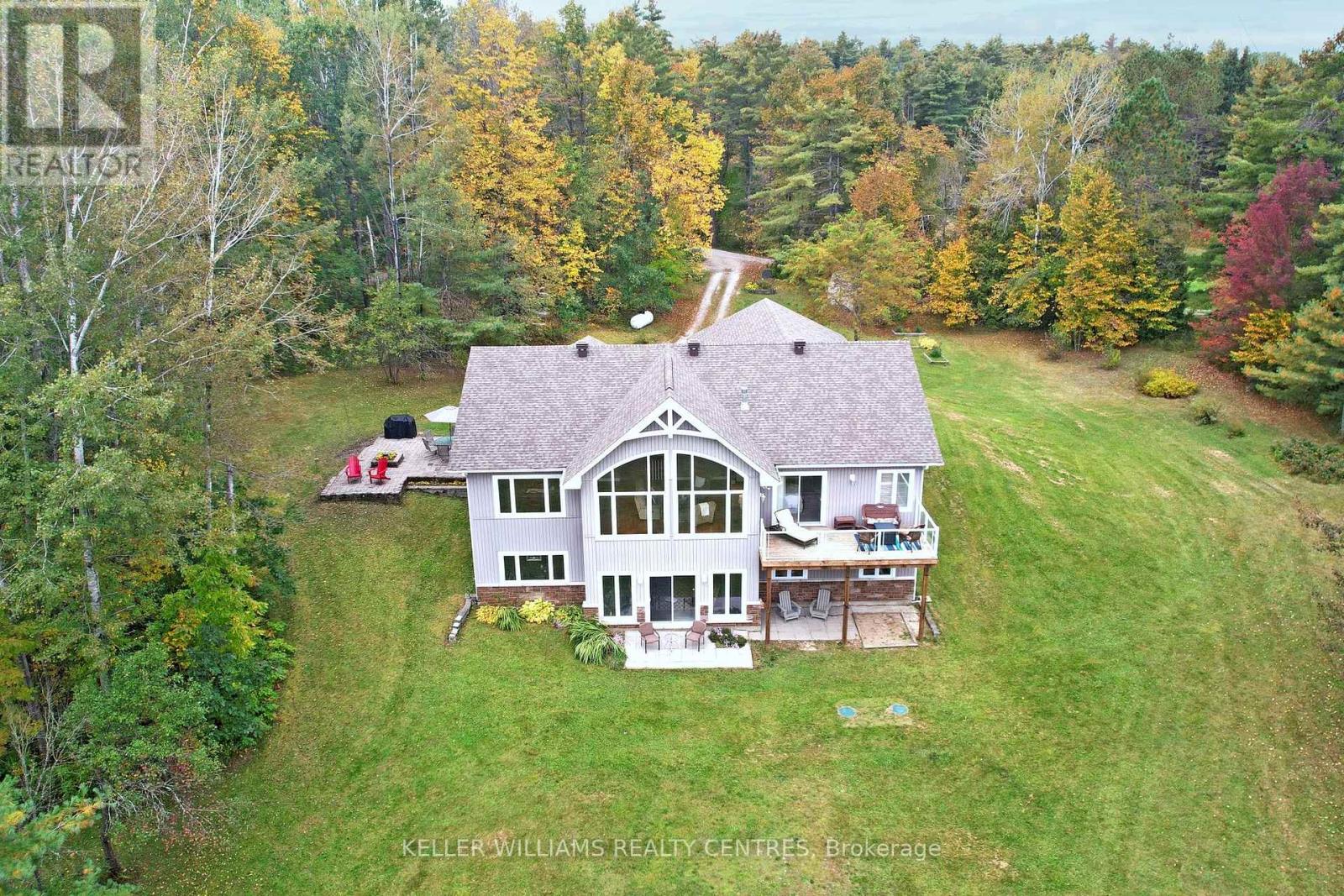 #UNIT 4 1623 HOUSEYS RAPIDS ROAD - 38