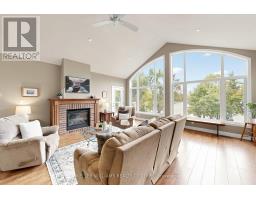 Sunroom - Unit 4 - 1623 Houseys Rapids Road, Gravenhurst, ON P1P1R3 Photo 7
