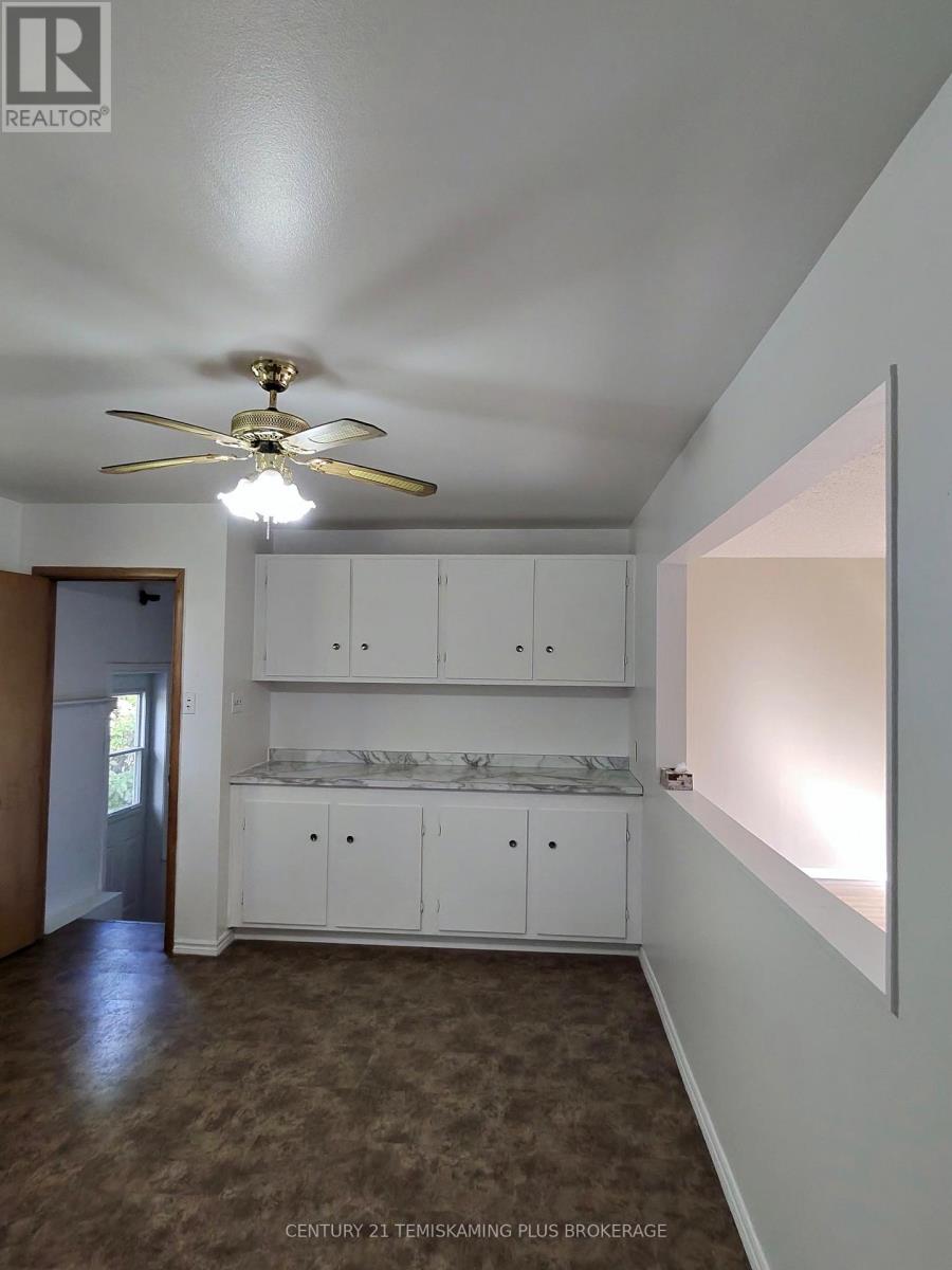 228 MERIDIAN AVENUE - 16