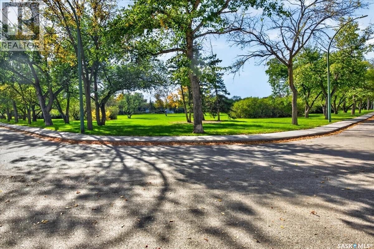 617 Aberdeen CRESCENT - 2