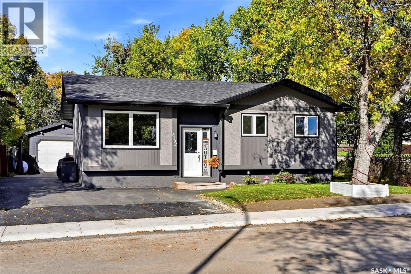 6702 Whelan DRIVE - 1