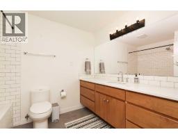 426 Normandy Road S - photo 18