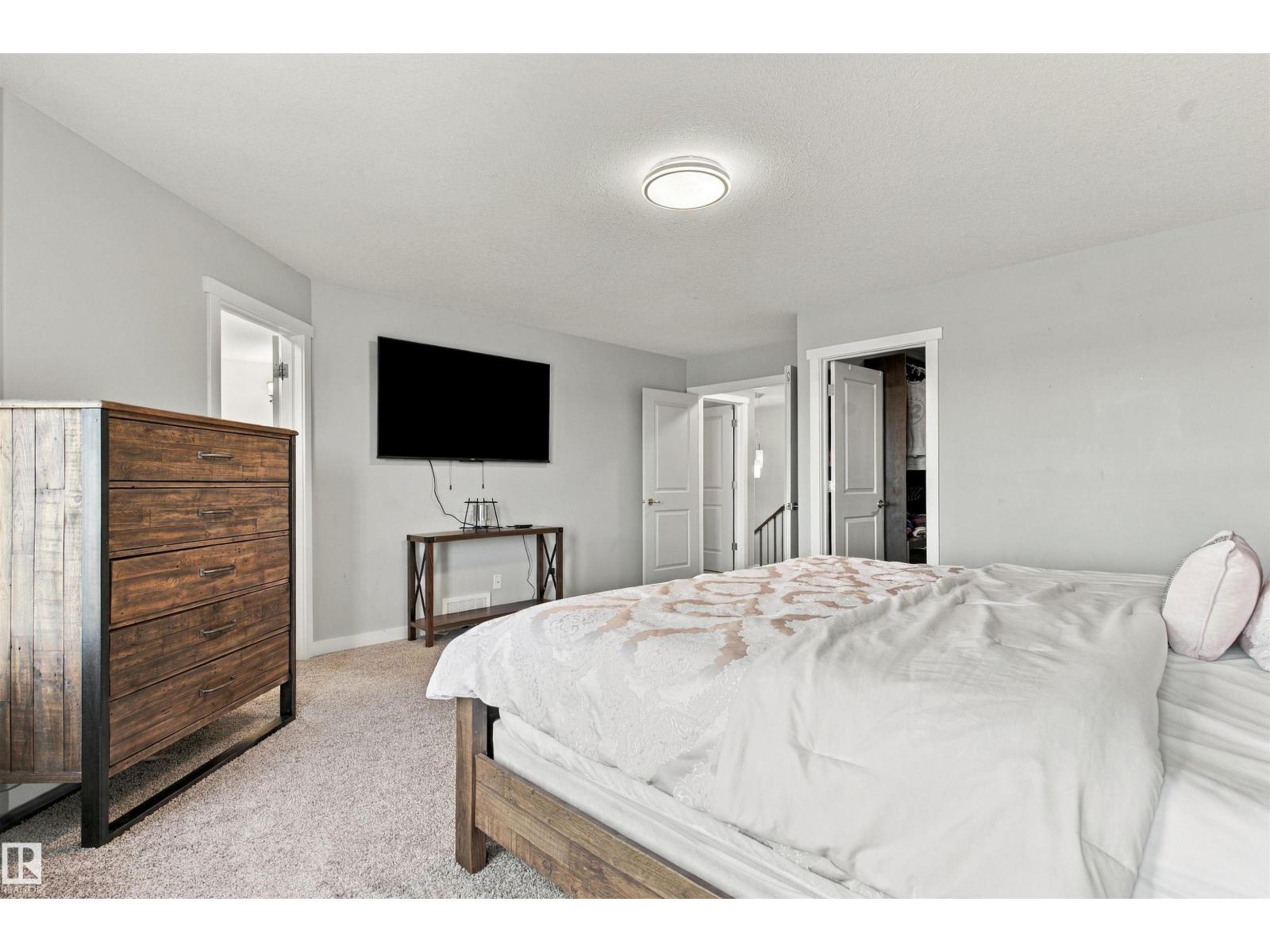 5708 12 AV SW - Image 26