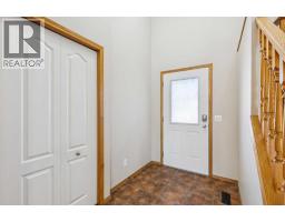 8226 Saddleridge Drive NE - photo 3