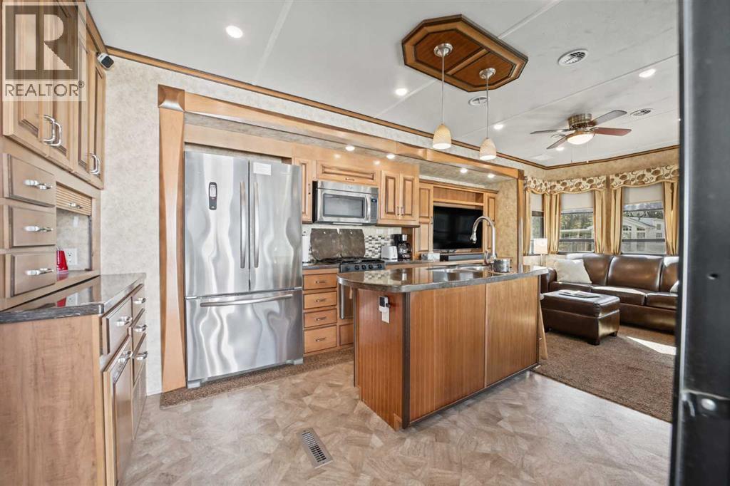 Listing photo – 181, 32379 Range Road 55, Rural Mountain View County
