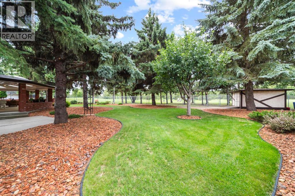 Listing photo – 5302 61 Street Close, Camrose