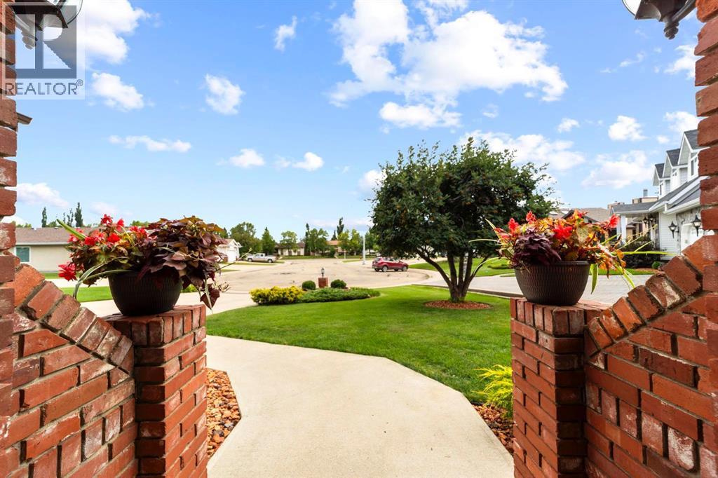Listing photo – 5302 61 Street Close, Camrose