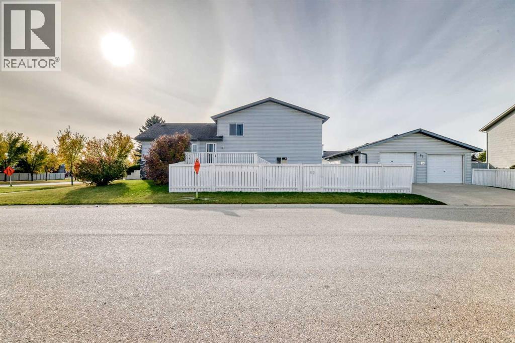 82 Riverglen Drive SE - 39