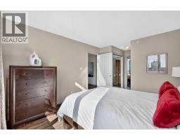 2001, 650 10 Street SW - photo 23