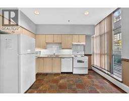 2001, 650 10 Street SW - photo 33