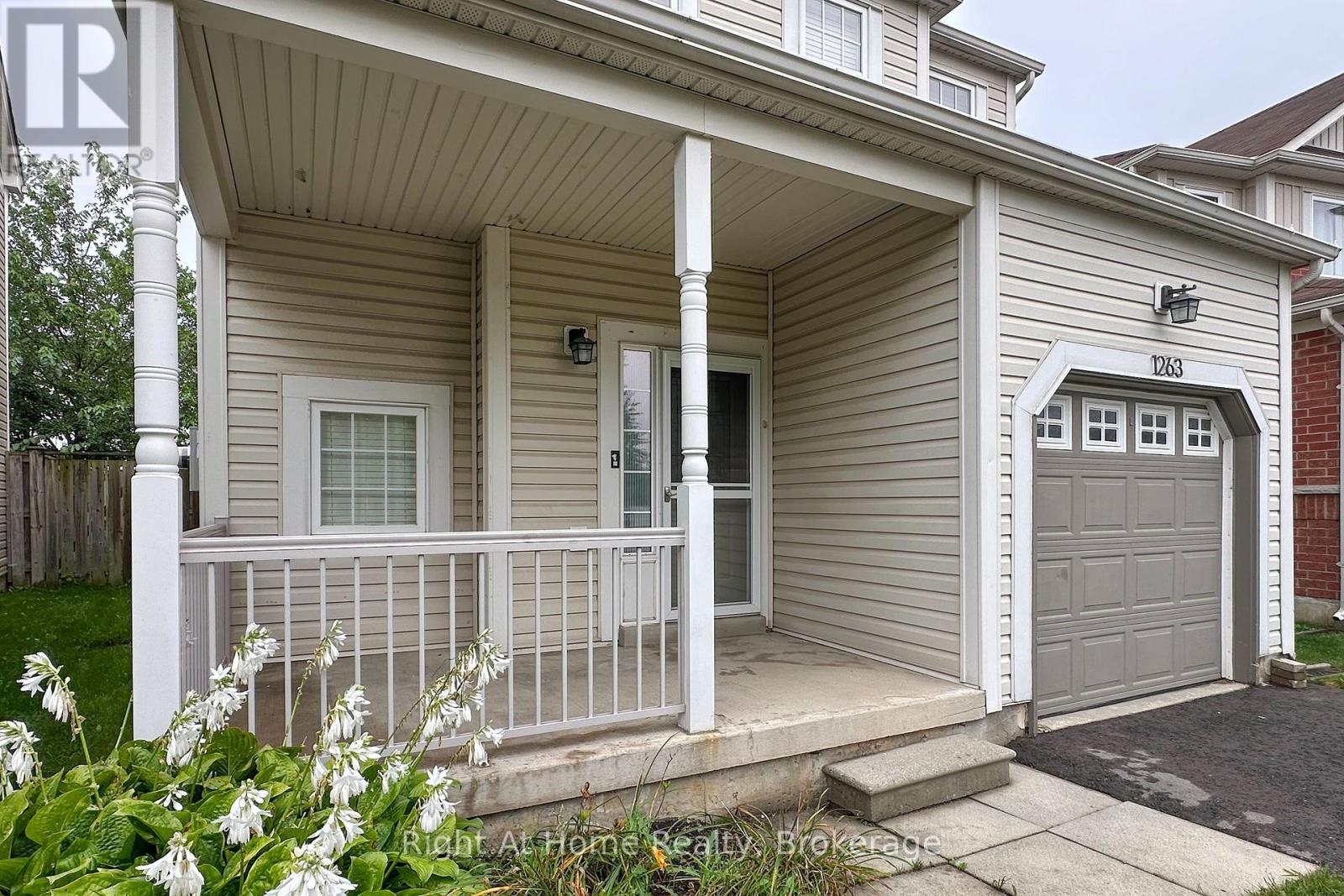 1263 Gyatt Crescent, Oshawa, ON photo 3