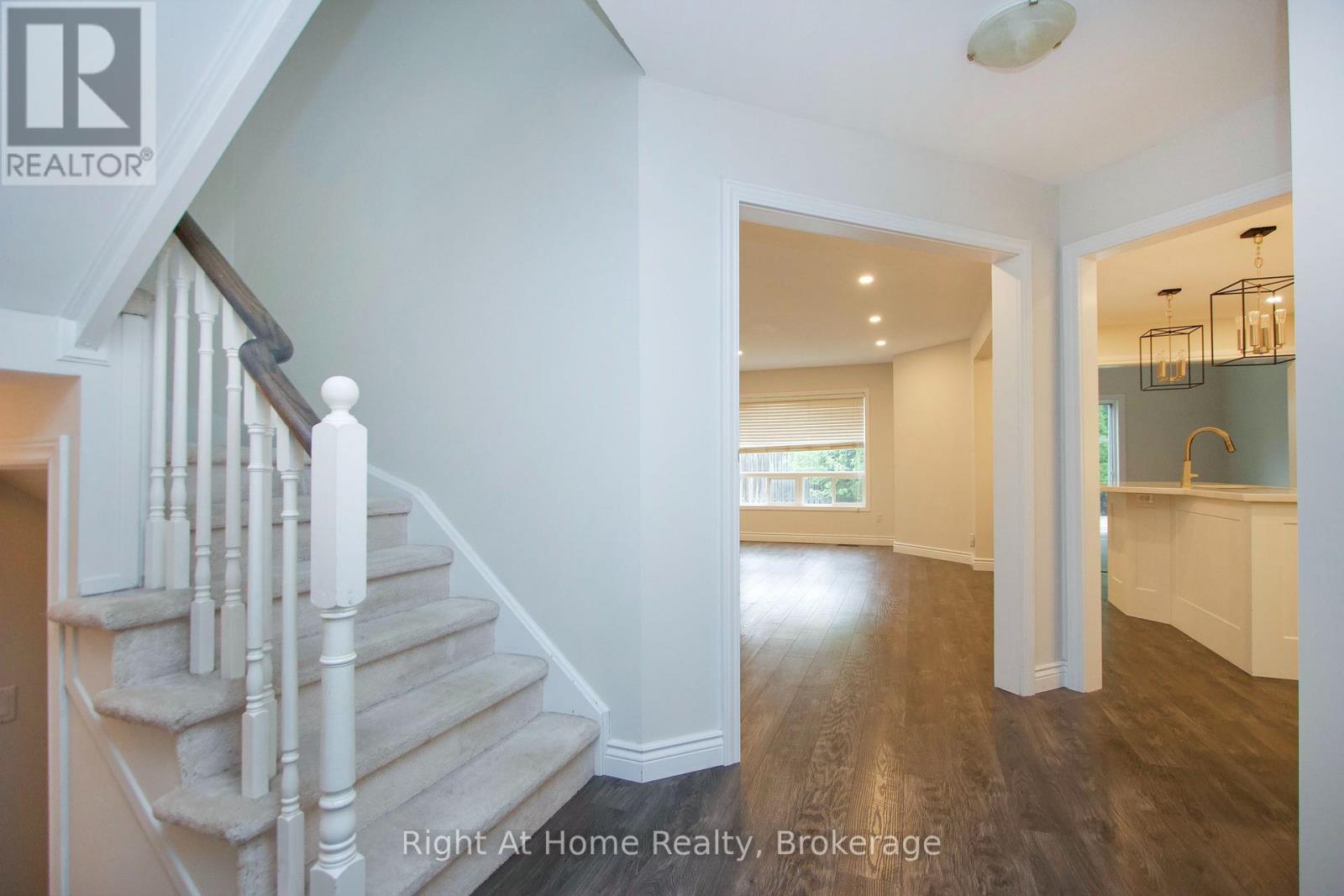 1263 Gyatt Crescent, Oshawa, ON photo 5