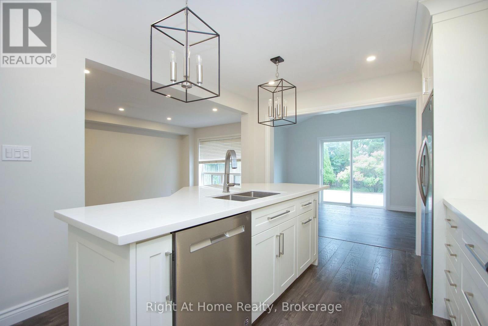 1263 Gyatt Crescent, Oshawa, ON photo 8