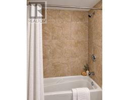 51 Drouin Avenue, Ottawa, ON K1K2A6 Photo 8