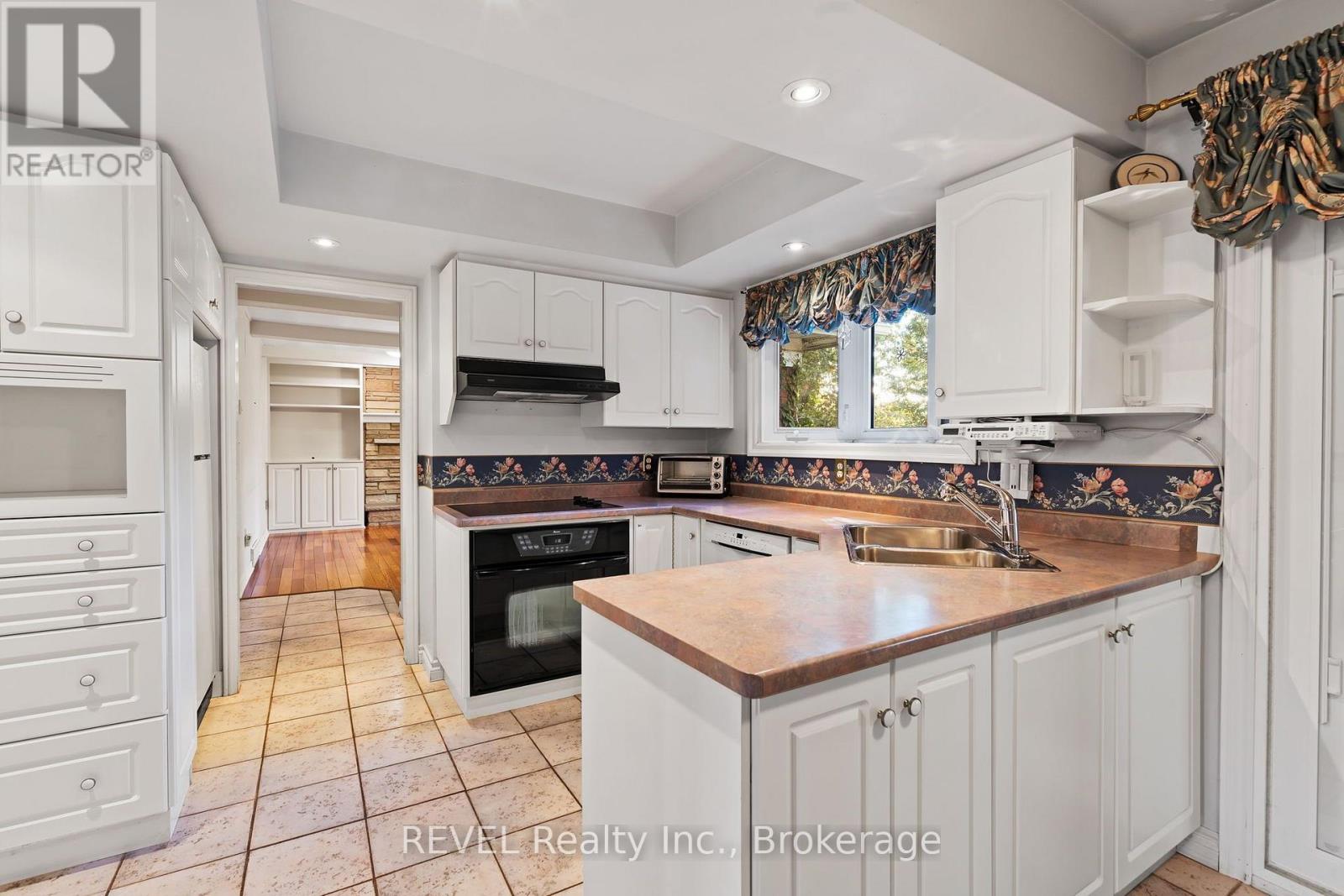 3839 POTTER HEIGHTS - 11