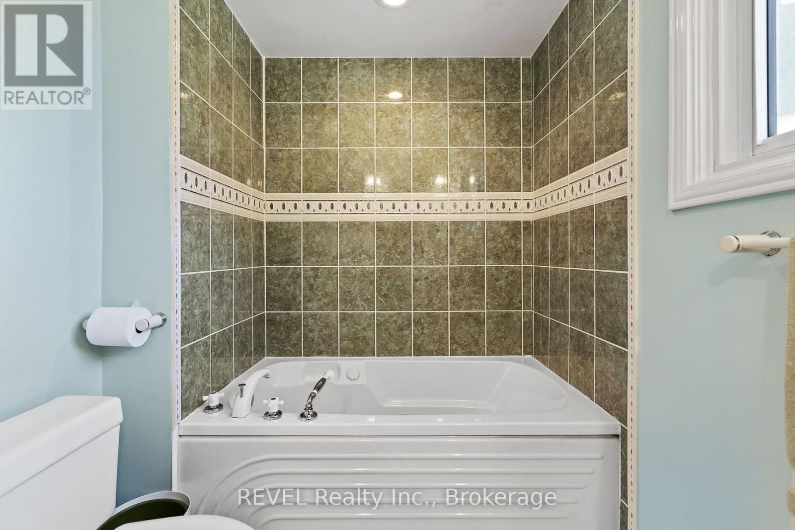 3839 POTTER HEIGHTS - Image 27
