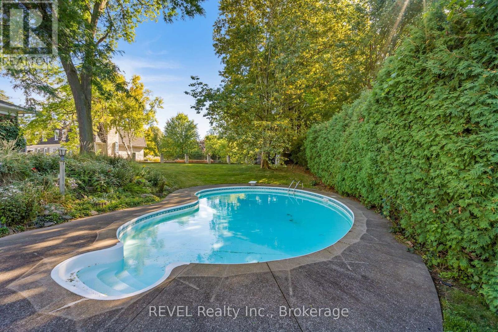 3839 POTTER HEIGHTS - 31