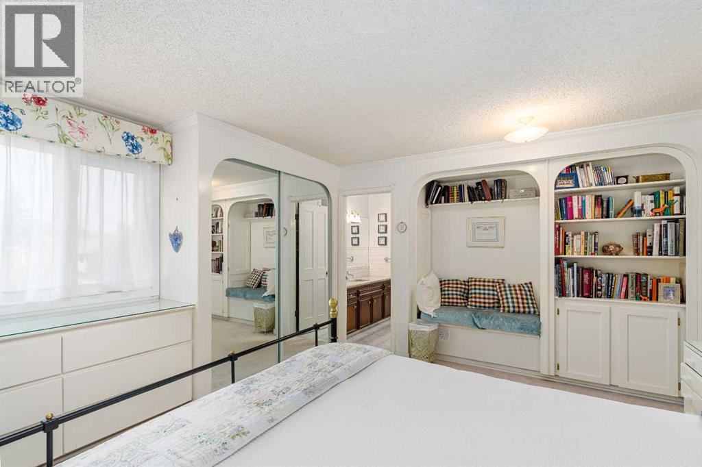 152 Templewood Road NE - 19