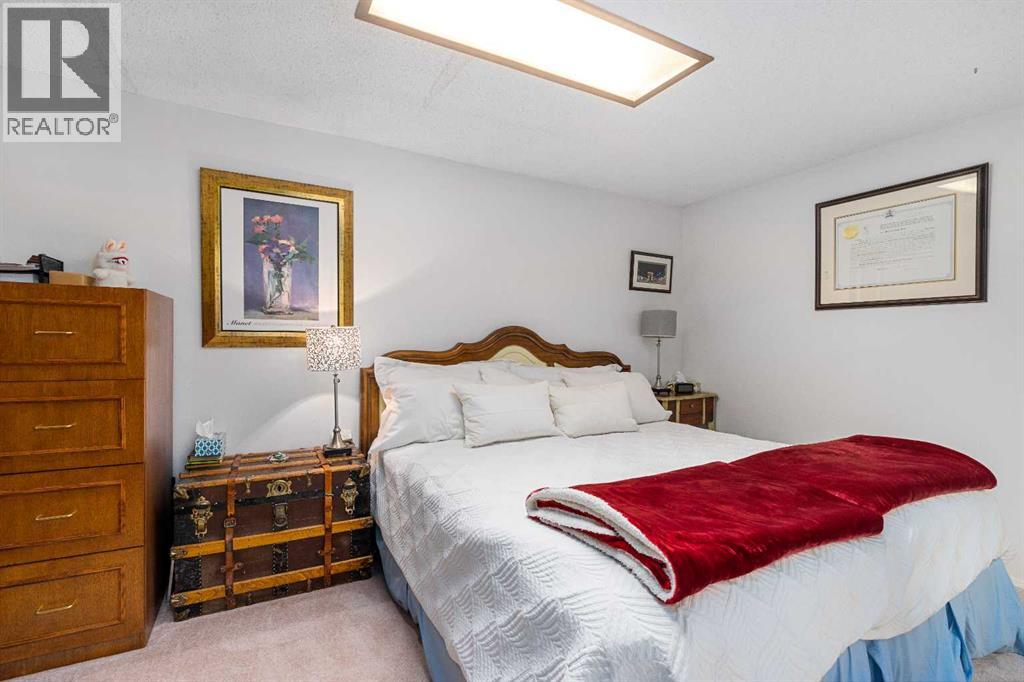 152 Templewood Road NE - 29