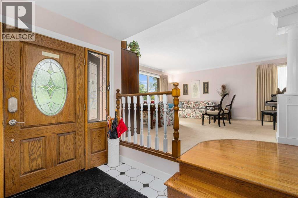 152 Templewood Road NE - 4