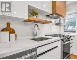 629 Duplex Avenue, Toronto, ON M4R1W1 Photo 17