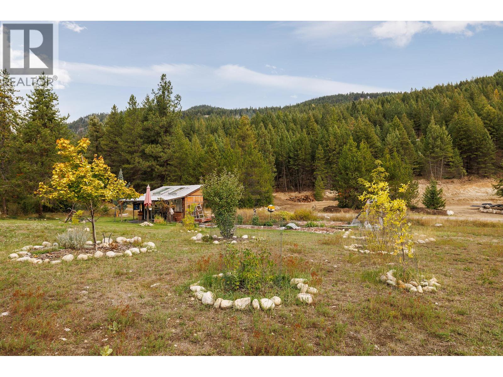 #22 6350 33 Highway - 19