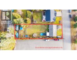 1359 Grosvenor Place, Castlegar, BC V1N3X8 Photo 42